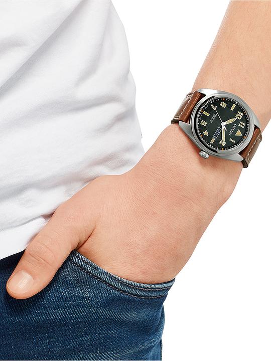 Actual product image Citizen BM8560-11XE (Analogue wristwatch, 42 mm)