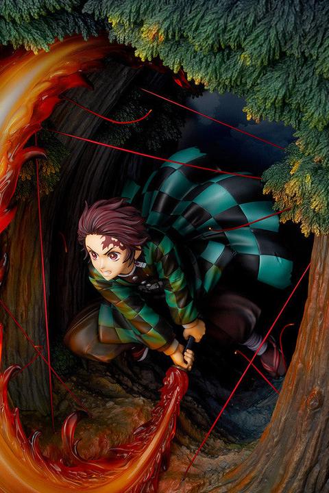 Actual product image Good Smile Company Tanjiro Kamado: Hinokami Kagura Dance