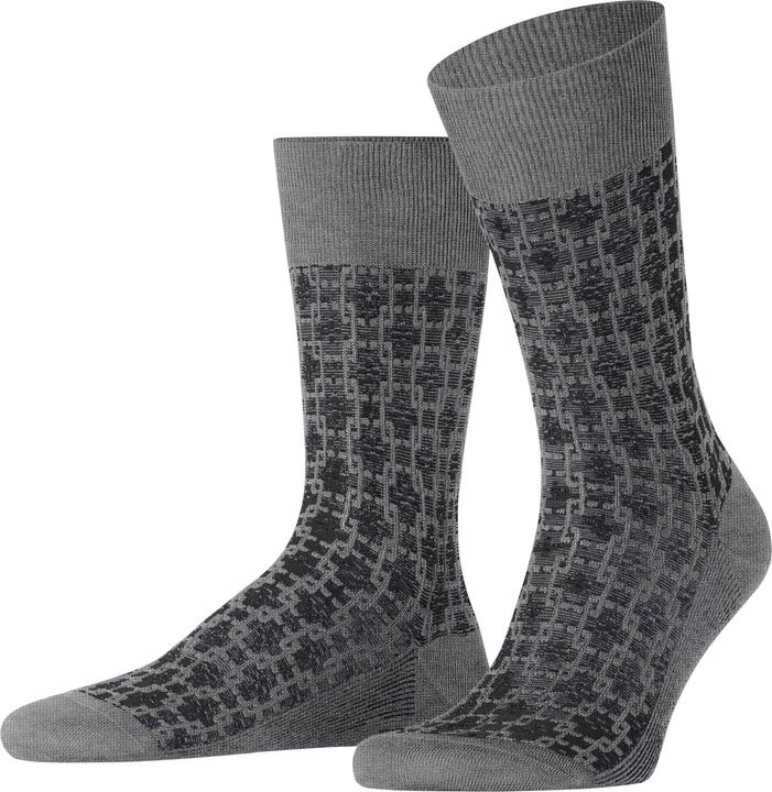 Grigio chiaro.