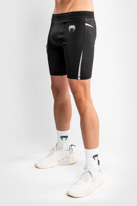 Image du produit Venum Tempest 2.0 Vale Tudo Shorts â€“ Black/Grey - L (L)