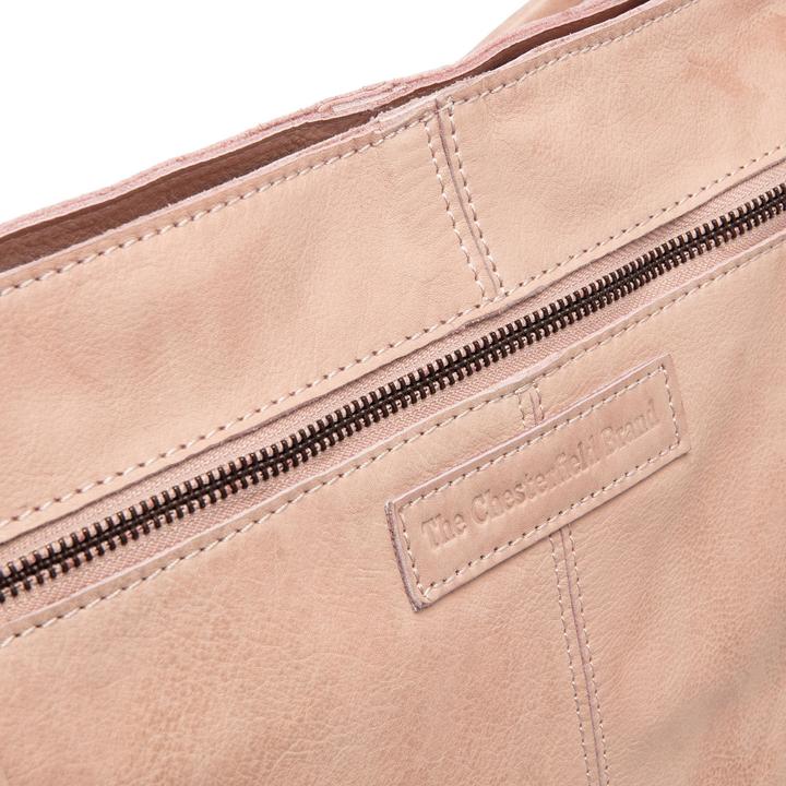 Actual product image The Chesterfield Brand Bolivia Schultertasche Leder 32 cm