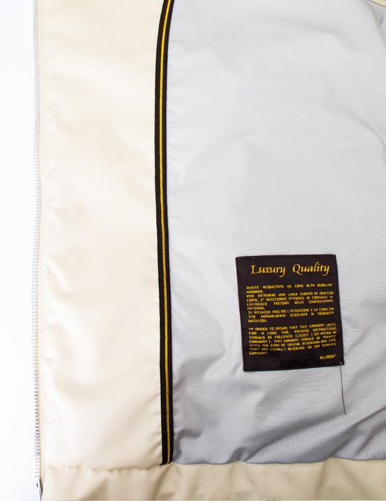Actual product image Moorer Caban (44)