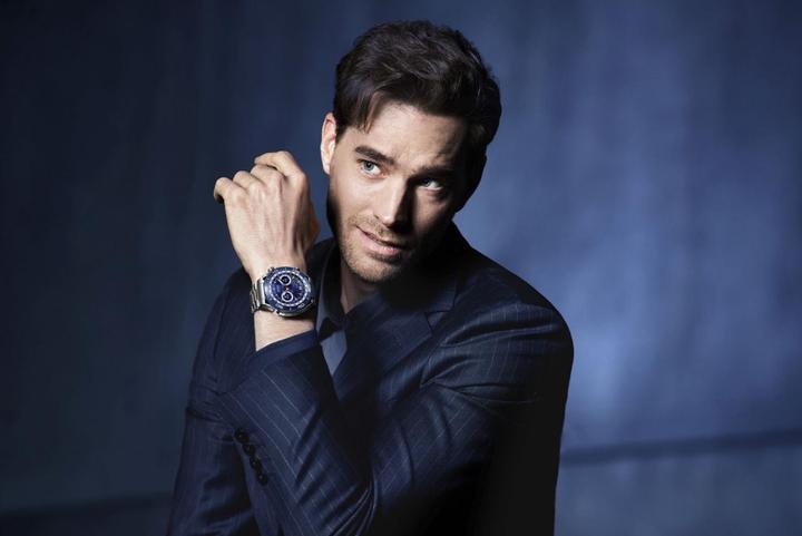 Actual product image Huawei Watch Ultimate Voyage Blue (48.50 mm, WLAN only)