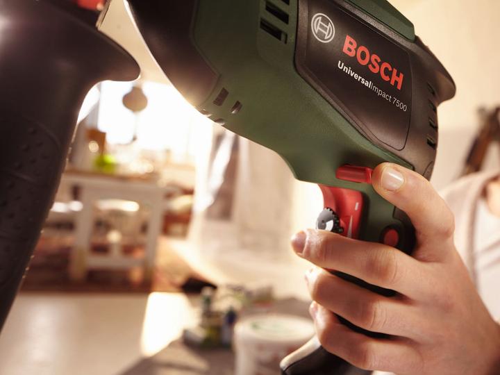 Actual product image Bosch Home & Garden UniversalImpact 700 (Electrical connection)
