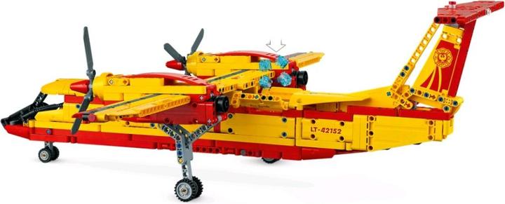 Actual product image LEGO Firefighter Aircraft (42152, LEGO Technic)