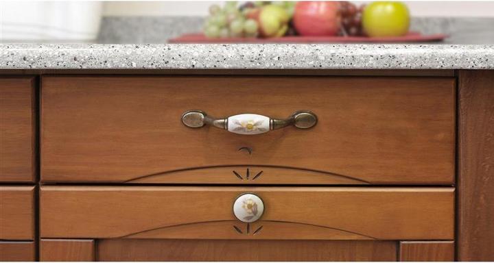 Immagine prodotto Domoletti MANIGLIA PER MOBILI 96MM 7-835.44 FORMICA OTTONE