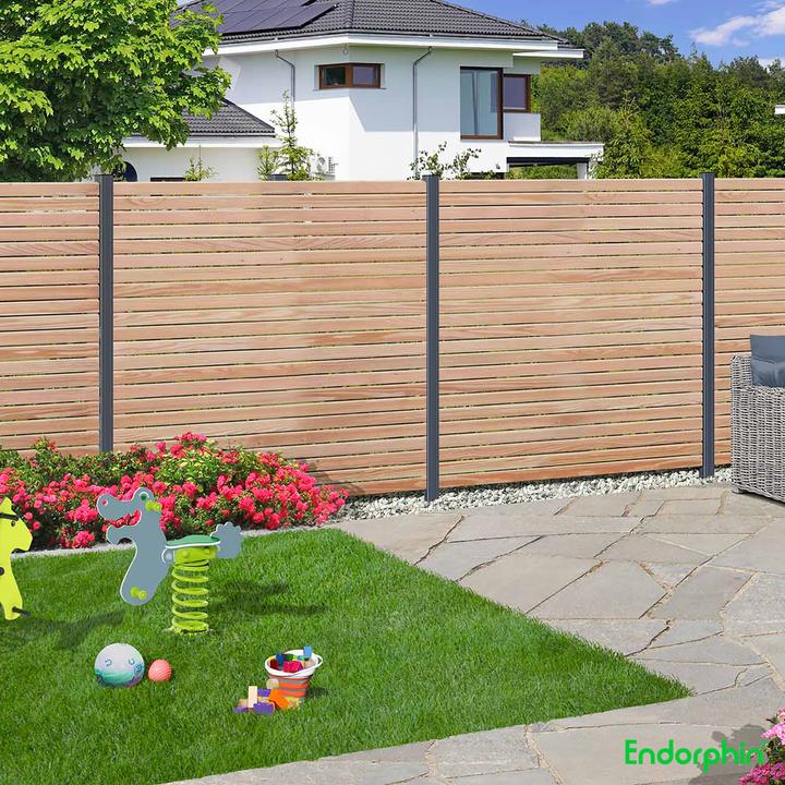 Actual product image Rhombus-Sichtschutzzaun Lärche | 5x Elemente (180x180cm) & 6x Alu-Pfosten (7x7x235cm)