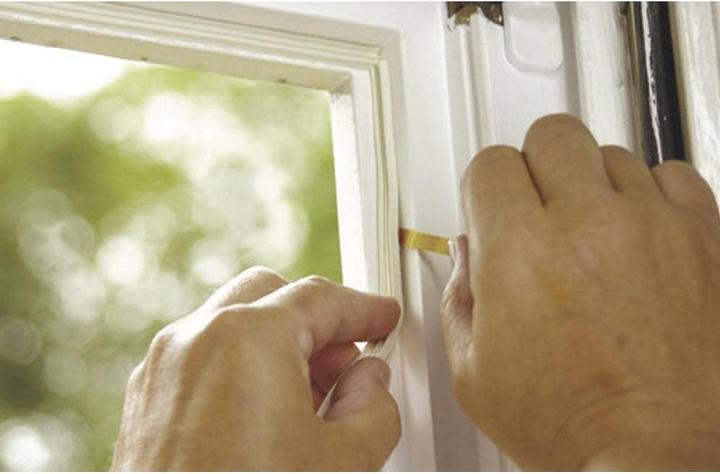 Produktbild tesa tesamoll CLASSIC E-Profil Fensterdichtung, Gummidichtung zum Isolieren