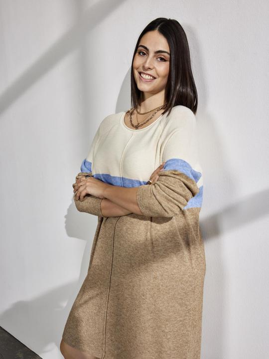 Image du produit Only Robe en tricot Curvy Contraste (54)