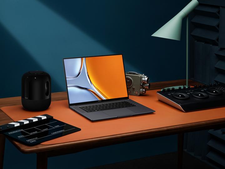 Actual product image Huawei MateBook 16S (16", Intel Core i9-12900H, 16 GB, 1000 GB, DE)