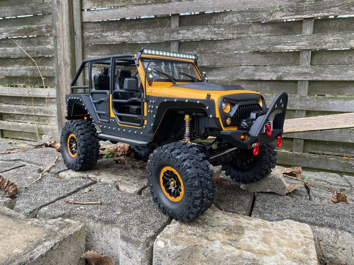 Actual product image DF-Models DF-4S Pro Crawler (RTR Ready-to-Run)