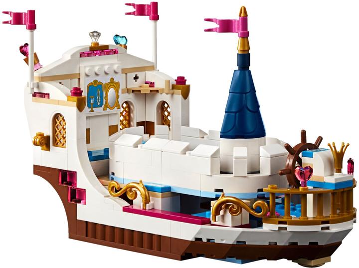 Actual product image LEGO Ariel royal wedding boat (41153, LEGO Disney)