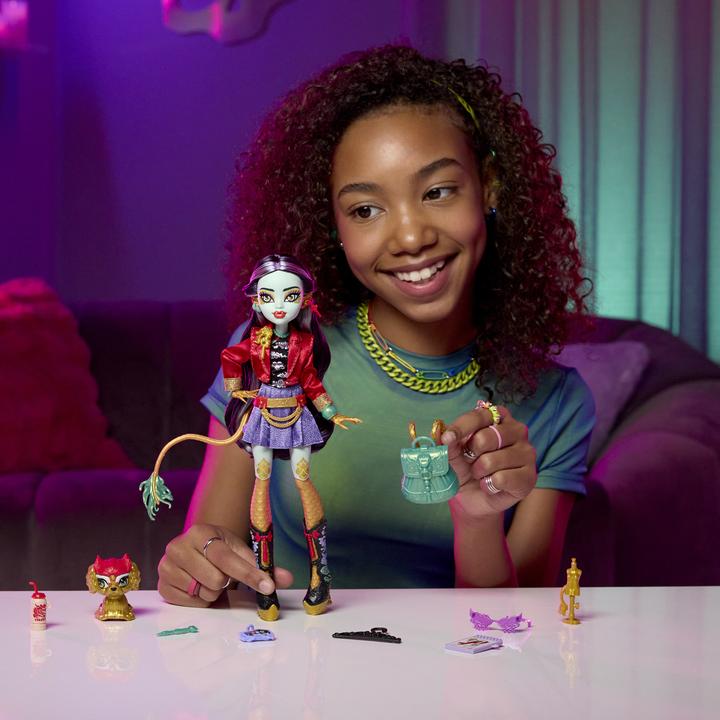 Actual product image Monster High Jinafire