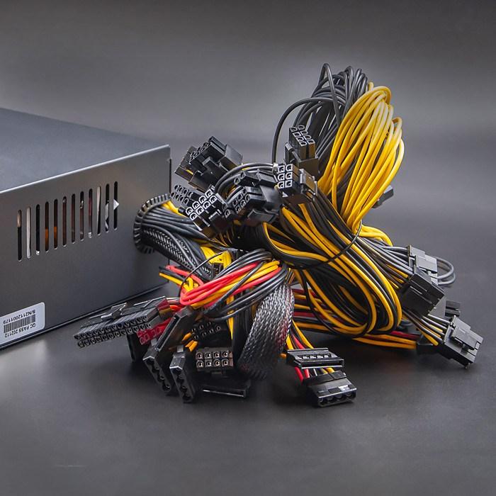 Actual product image Qoltec Wydajny Zasilacz ATX 1650W | 80 Plus Platinum (1650 W)