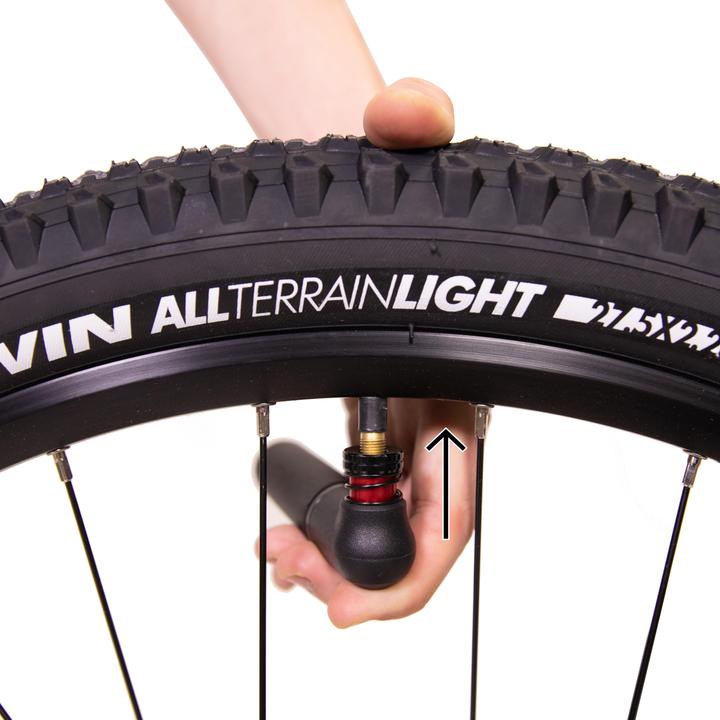 Actual product image Rockrider Compact Co2