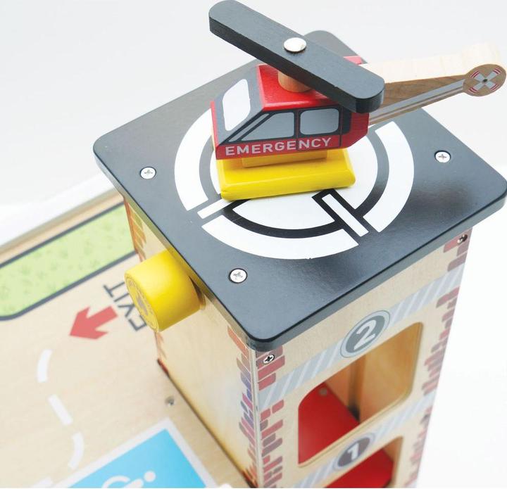 Actual product image Le Toy Van Fire and rescue station