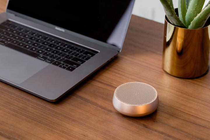 Actual product image Lexon Mino L (5 h, USB power delivery)