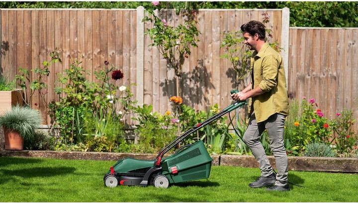 Actual product image Bosch Home & Garden UniversalRotak 37-555 (Electrical connection)