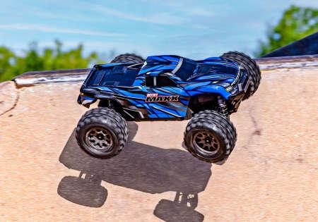 Actual product image Traxxas M.TRUCK MINI MAXX 4WD EP RTR BLUE BL-2s BRUSHLESS MIT LadegerÃ¤t & Akku (RTR Ready-to-Run)