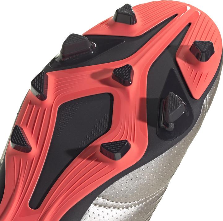Image du produit adidas chaussures de football predator club fxg (39 1/3)