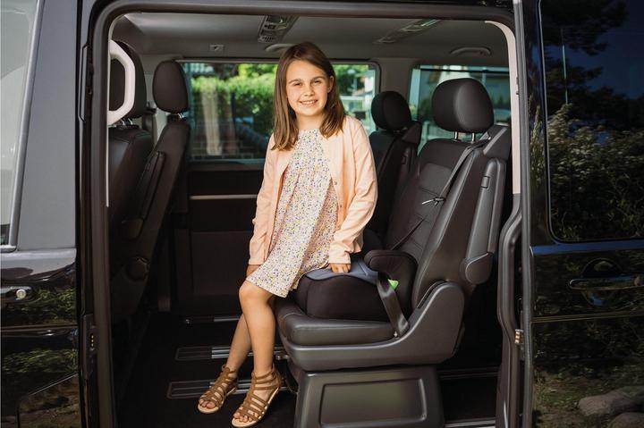 Productafbeelding Osann Autostoel Junior nero (Zitverhoger, ECE R129/i-Size standaard)
