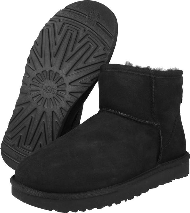 Actual product image Ugg Classic Mini II (43)