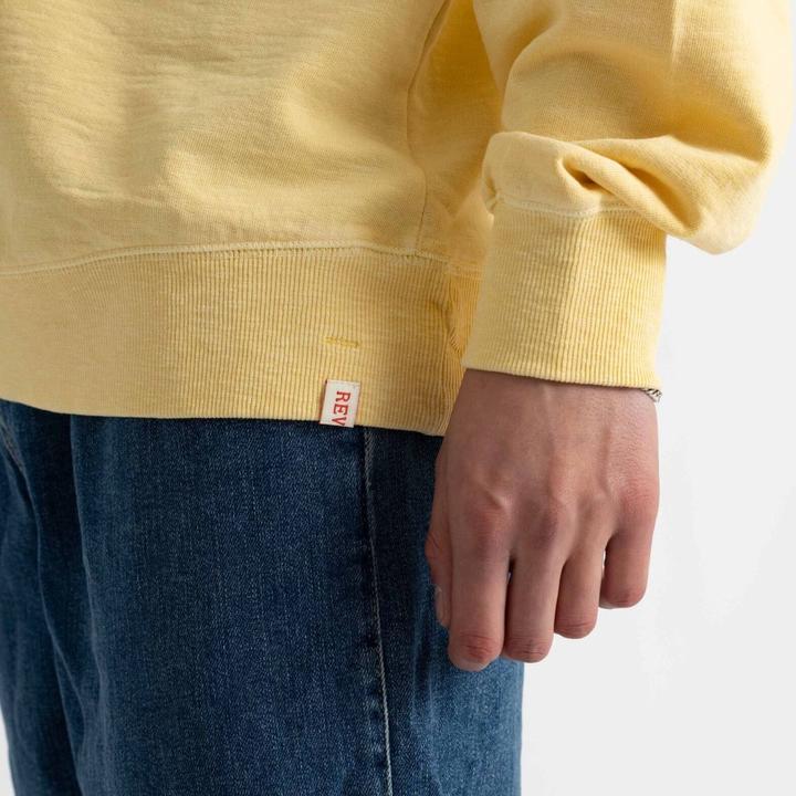 Actual product image Revolution M's Loose Crewneck (XL)