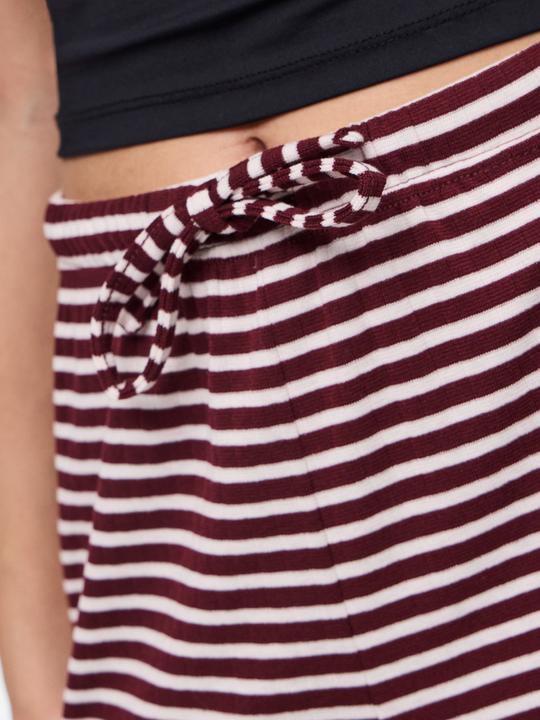 Produktbild Pieces PCSOFFI HW WIDE FIT Shorts (XS)