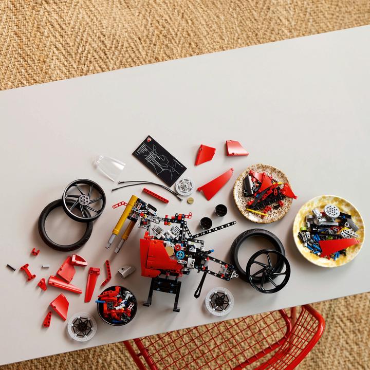 Image du produit LEGO Ducati Panigale V4 S Motorrad (42202, LEGO Technic)