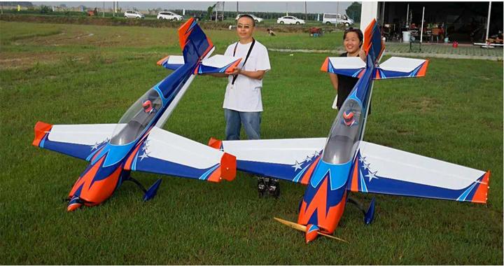 Produktbild Extremeflight-RC extra 300 85" orange / blau / weiss arf verbrenner/elektro version