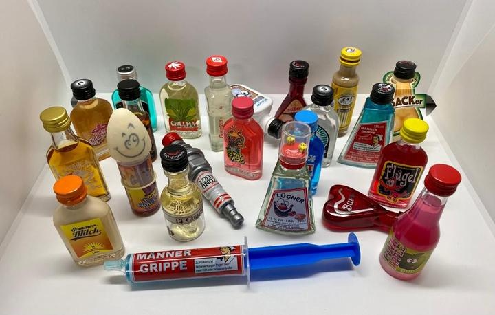 Produktbild Drink-Trends Likör- ADVENTSKALENDER mit 24 Likör SHÖTLI / 18 %