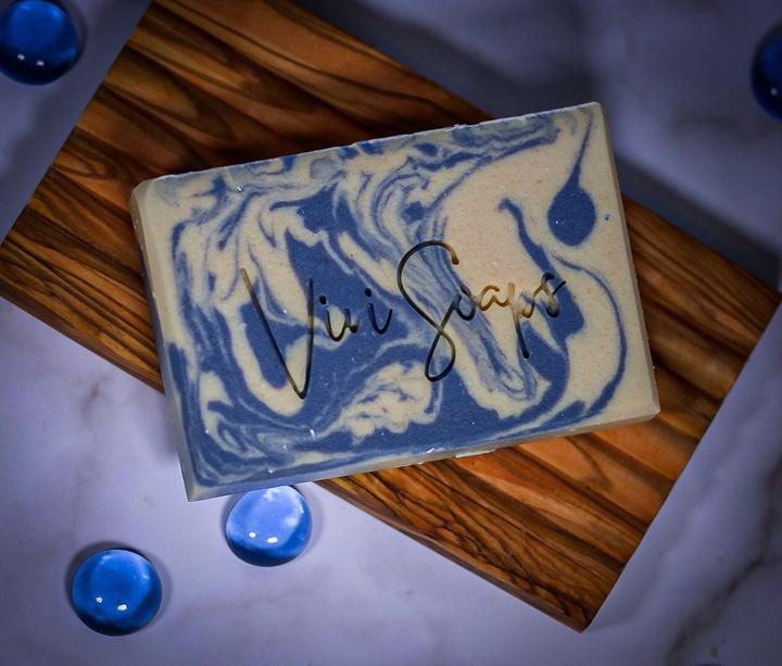 Actual product image Vivi Soaps Blueberry - thyme goat's milk soap (Hard soap)