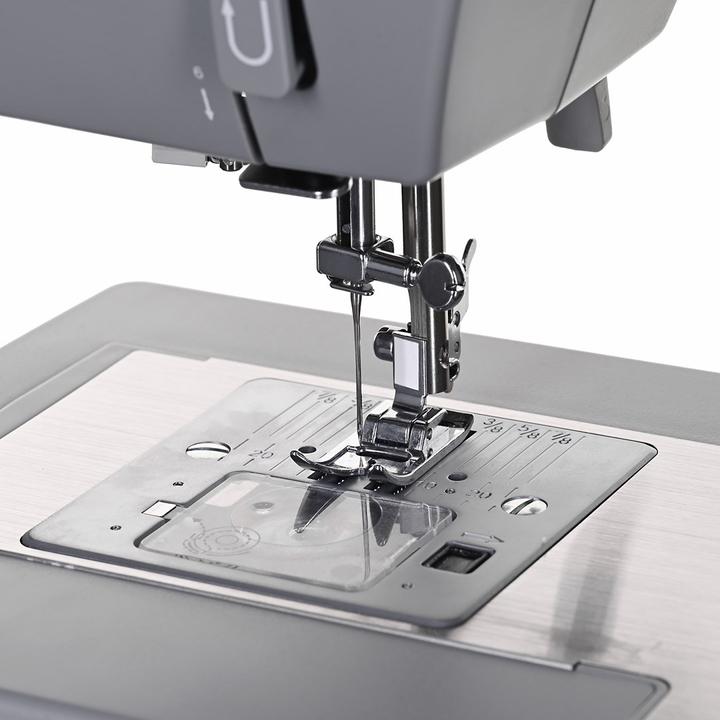 Actual product image Singer Heavy Duty 4423