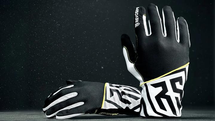 Actual product image Nacon Gaming REVOSIM Pure Racing Gloves (size M) (PC)