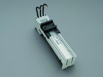 Produktbild Wöhner WOEHNER 32430 Sammelschienenadapter 25 A 1 verschiebba