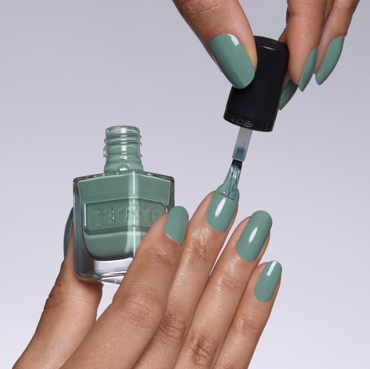 Produktbild Catrice Gel Affair Nail Lacquer No. 035 Green Long-Lasting (035 Love It Or Leaf It, Gel-Effekt Nagellack)