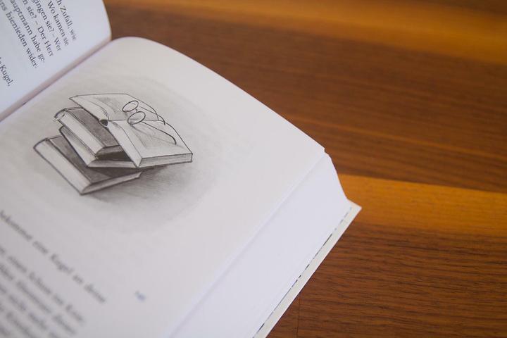 Actual product image Schecks Kanon (German, Denis Cheque, 2019)