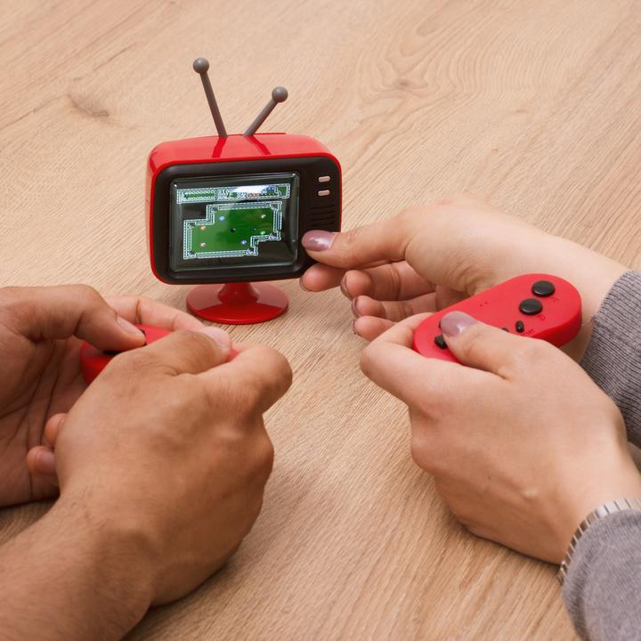 Produktbild ORB Retro Konsole Mini TV mit 2 Funk-Controller