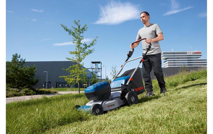 Actual product image Bosch Professional Cordless lawn mower (Rechargeable battery operated)