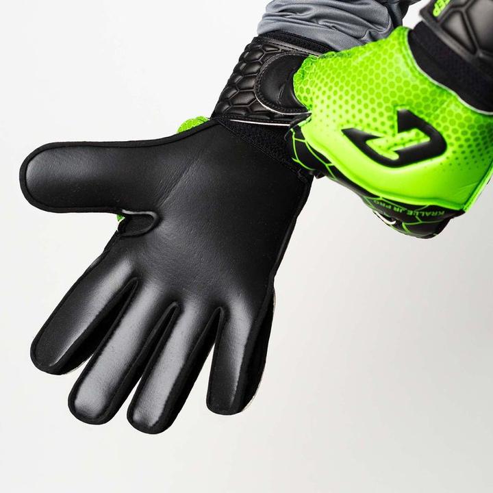 Produktbild Catch & Keep Fussballhandschuhe Kralle Junior Pro 3.0 Gr. 4 Grün Torwart Keeper Goalie Handschuhe (4)