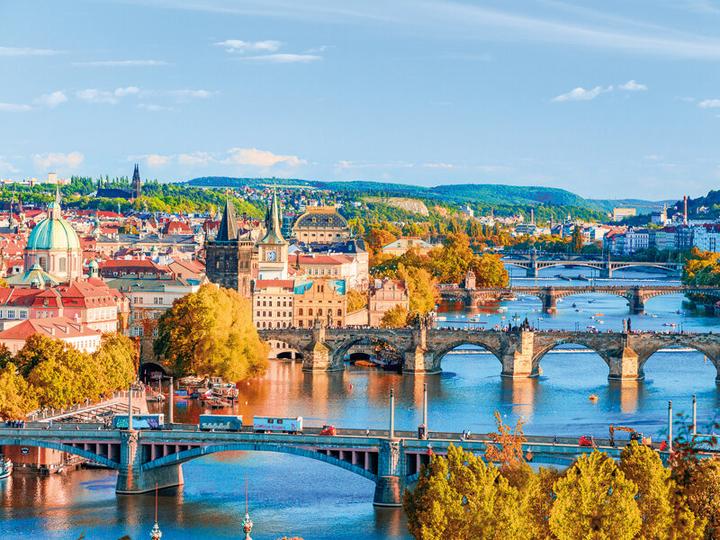 Actual product image Smartbox 4 magical days in Europe (2 pers.)