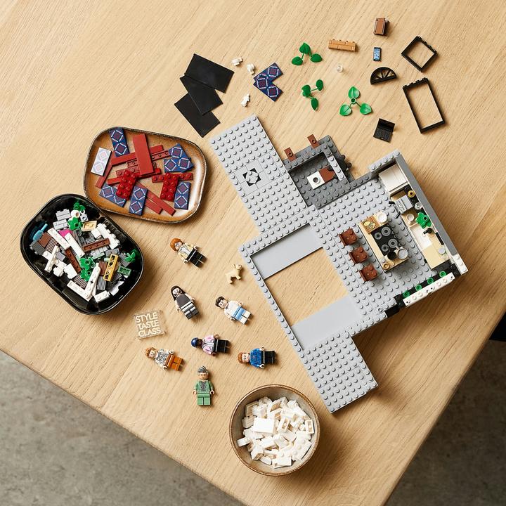 Produktbild LEGO Queer Eye - The Fab 5 Loftas (10291) (10291, LEGO Creator Expert, LEGO Seltene Sets)