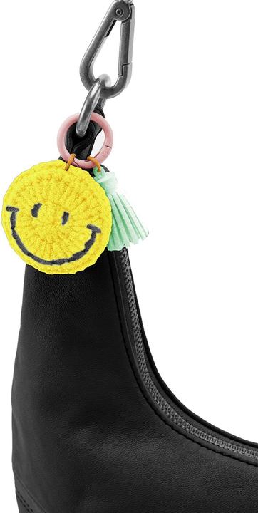 Actual product image FredsBruder Take A Smile Umhängetasche Leder 33 cm