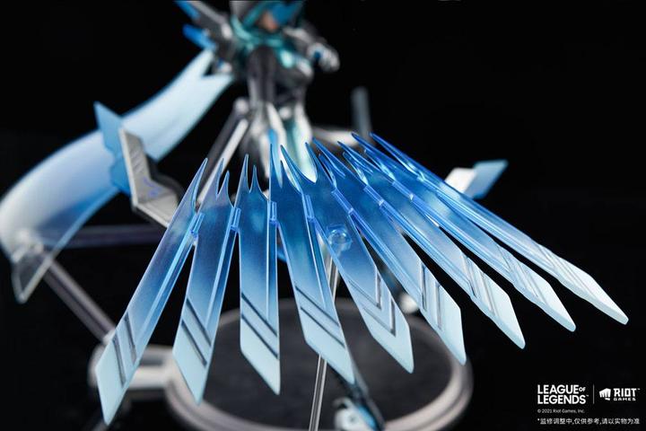 Actual product image Apex League of Legends figurine 1/8 Project Ashe 25 cm