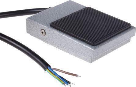 Actual product image Rs Pro SPDT non-latching light duty foot switch