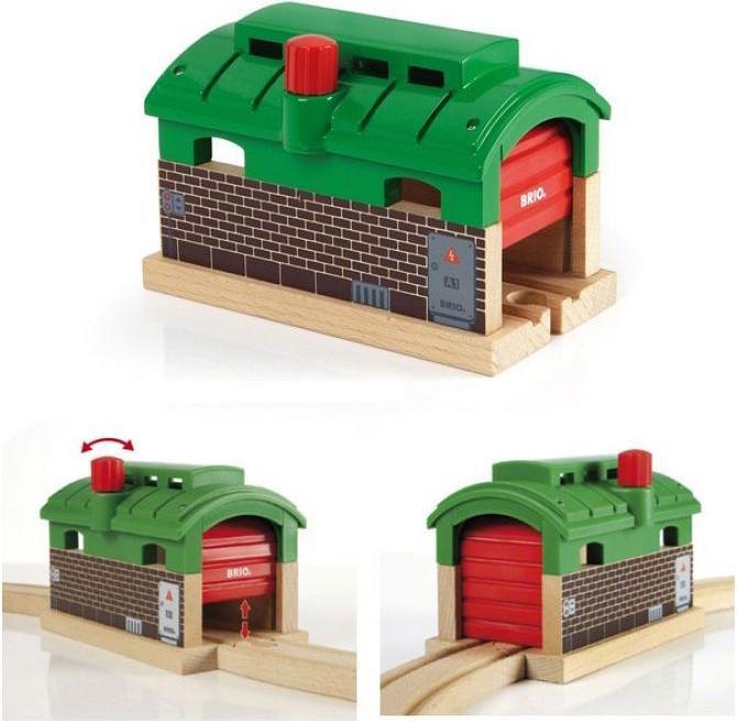 Produktbild Brio Lokschuppen mit Rolltor