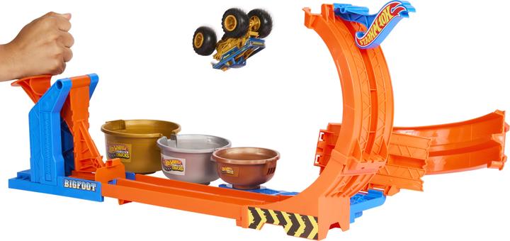Immagine prodotto Hot Wheels Monster Trucks 2-in-1 Loop & Flip Challenge