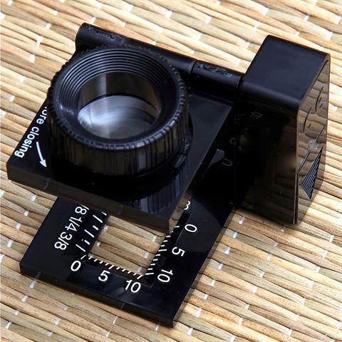 Produktbild Carson Fadenzähler Faltbar mit LED 11,5x15mm