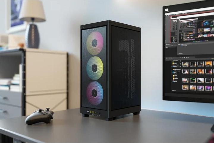 Immagine prodotto Corsair Flusso d'aria iCUE 2000D RGB (Mini-ITX)
