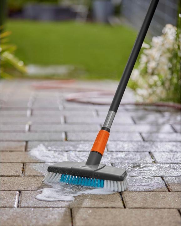 Actual product image Gardena Cleansystem Stielbürste hard